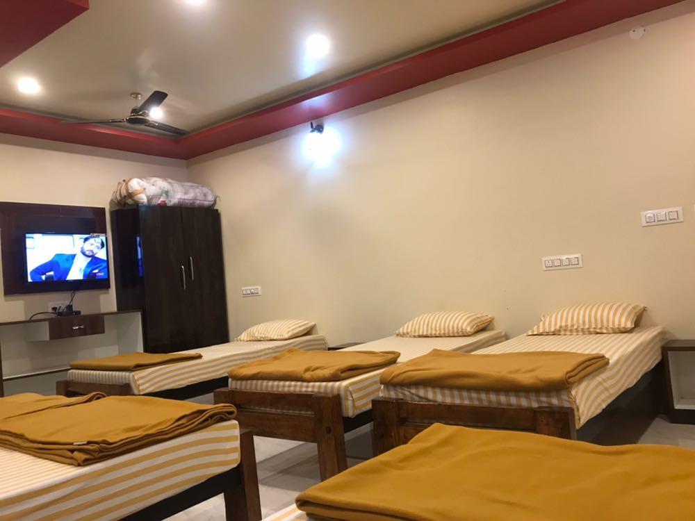 Galaxy Lodge จิกมากาลูร์ ภายนอก รูปภาพ