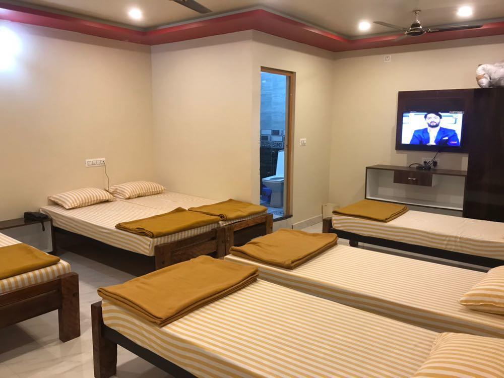 Galaxy Lodge จิกมากาลูร์ ภายนอก รูปภาพ