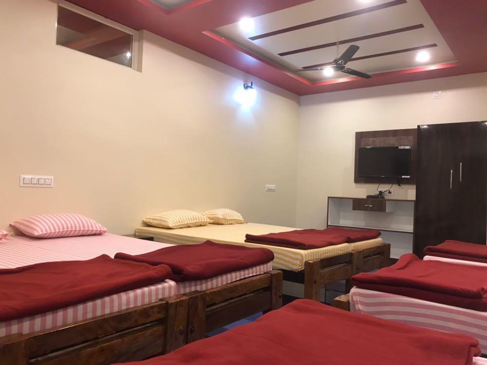 Galaxy Lodge จิกมากาลูร์ ภายนอก รูปภาพ