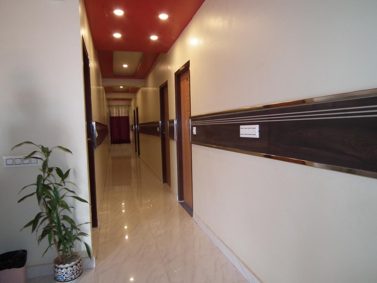 Galaxy Lodge จิกมากาลูร์ ภายนอก รูปภาพ